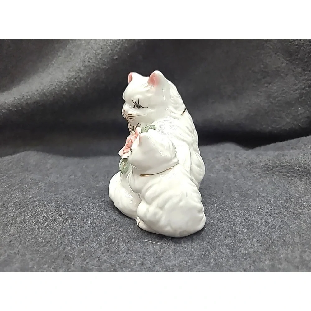 Vtg‎ Porcelain White Persian Mom & Baby Cat Figurine Rose Gold Accents 5